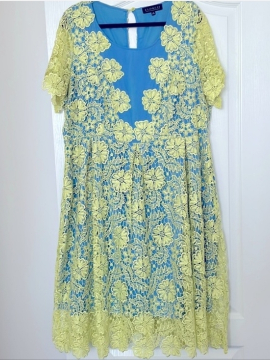 Eloquii Dresses & Skirts - Elloquii - Yellow Floral Lace Overlay Dress